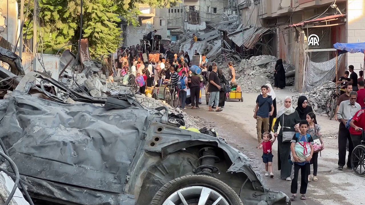 İsrail Gazze'de Filistinliler için "güvenli" ilan ettiği bölgenin derhal boşaltılmasını istedi 5