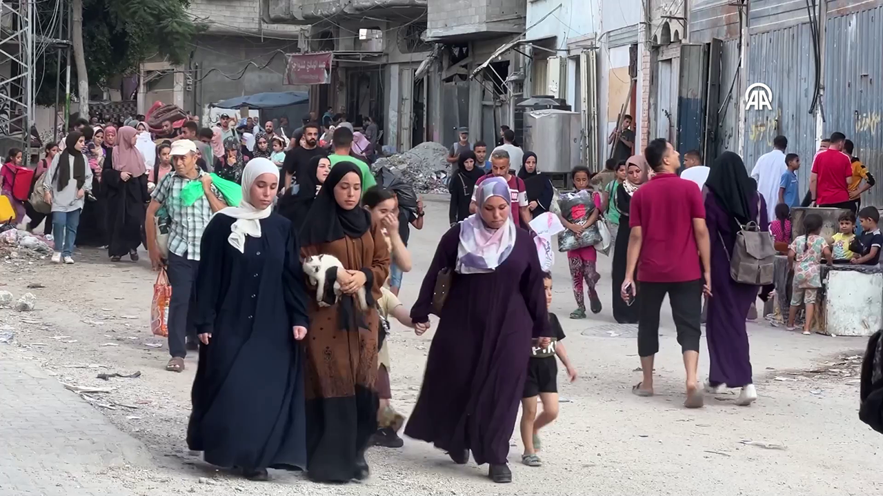 İsrail Gazze'de Filistinliler için "güvenli" ilan ettiği bölgenin derhal boşaltılmasını istedi 11