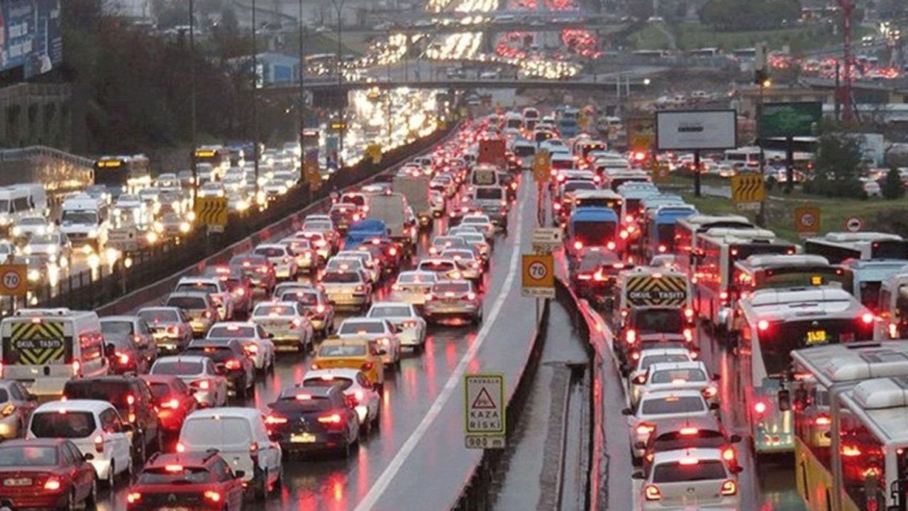 Araç sahipleri dikkat! MTV'de ikinci taksit ödemeleri için yarın son gün 5