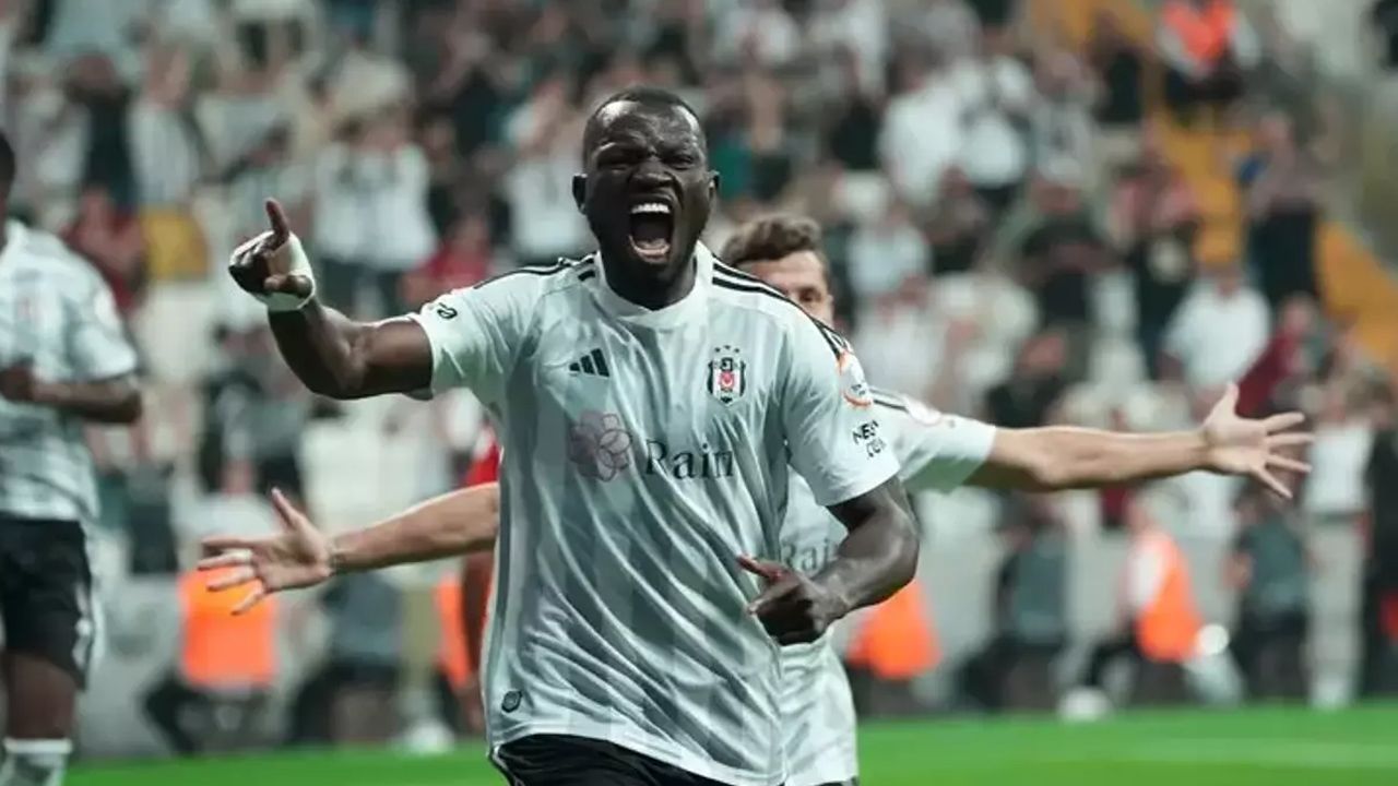 Beşiktaş'ın Süper Kupa maçı ilk 11'i belli oldu! Giovanni van Bronckhorst Semih Kılıçsoy için kararını verdi: Tüm gözler genç yıldızın üzerinde olacak 6