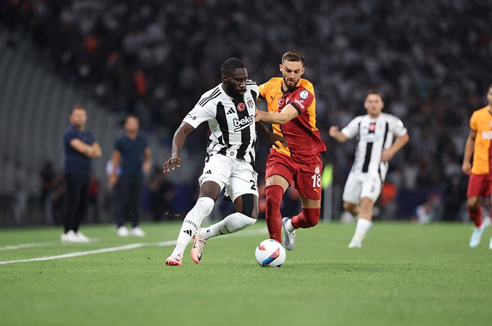 “Bu ağır yenilgi tamamen Okan Buruk’a yazar! Berkan Kutlu fantezisi Galatasaray’ı yaktı: Maç sabaha kadar oynansa hiçbir şey değişmezdi” 5