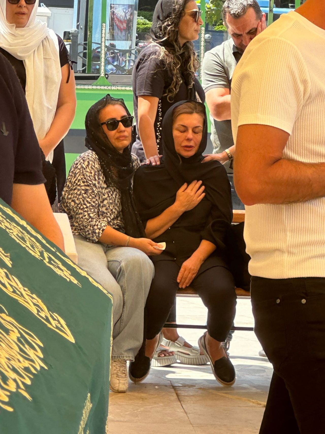 Mustafa Nihat Yükselir'e son veda... Göz yaşları ve dualarla uğurlandı 5