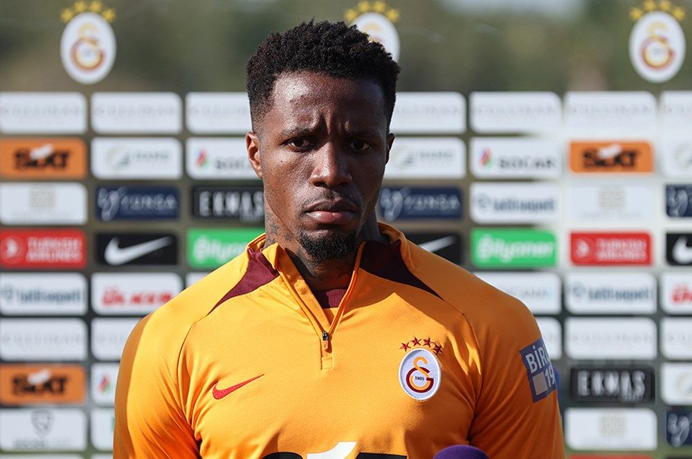 Galatasaray'da Süper Kupa faciası taşları yerinden oynattı! Okan Buruk daha fazla dayanamadı ve yönetime gönderilmesi için rapor verdi: Artık sabrı taştı 6