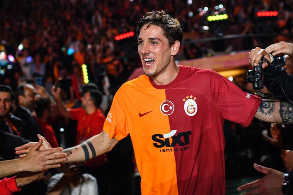 Fenerbahçe 23 yıl aradan sonra Galatasaray'a fark atmıştı! Cimbom kendi rekorunu kırdı ama ezeli rakibine yetişemedi: İşte Süper Lig'in en pahalı 10 transferi 8