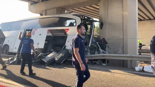 Ankara Polatlı'daki katliam gibi kazada korkunç detay! "Şoförün uyuduğu ihtimali değerlendiriliyor" 10