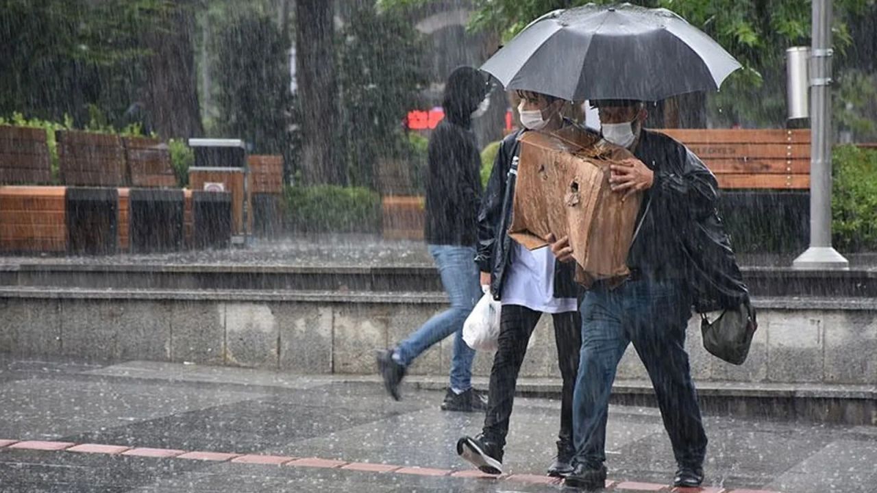 İstanbul dahil çok sayıda il için uyarı! Sağanak yağış geliyor... Meteoroloji saat verdi! 2