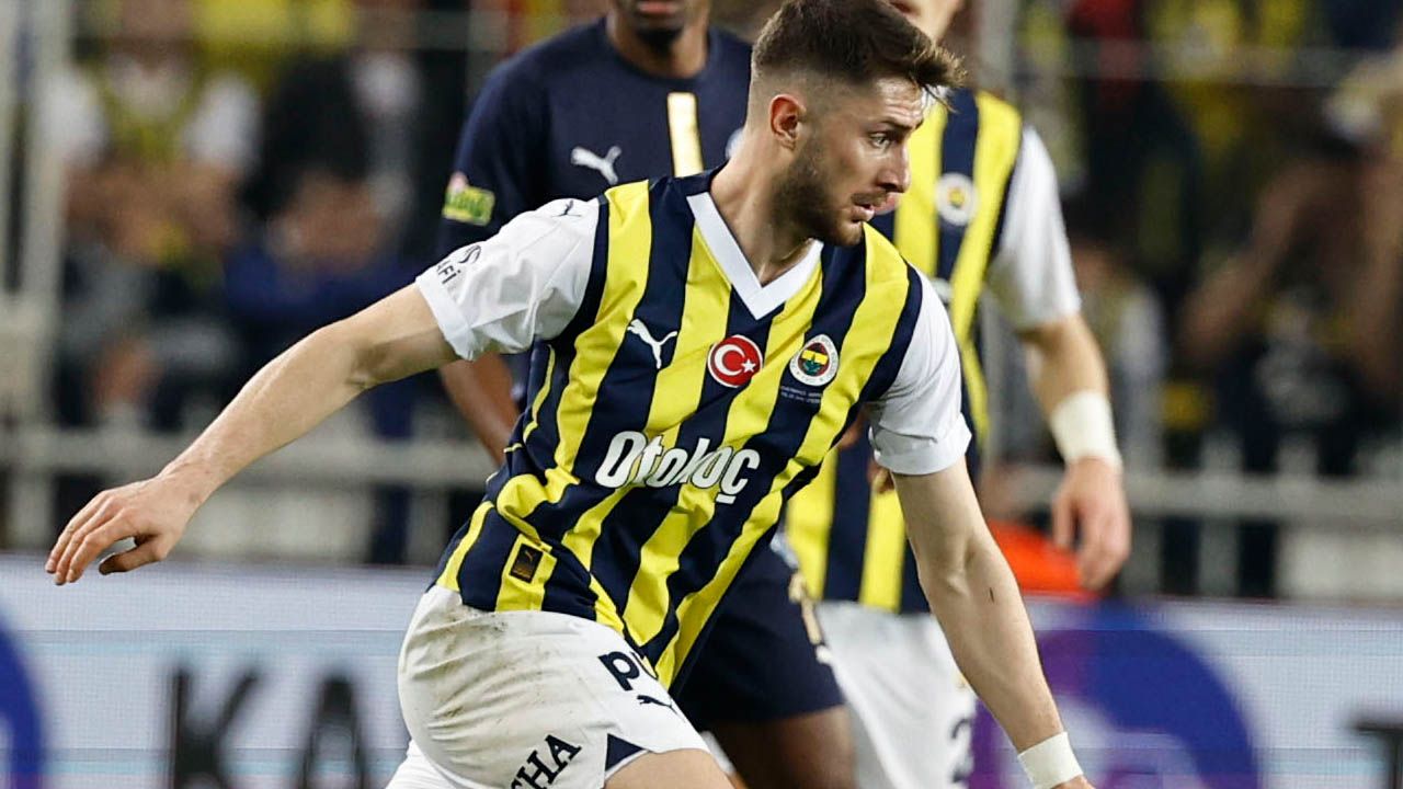 Fenerbahçe'nin Adana Demirspor maçı ilk 11'i belli oldu! Jose Mourinho'dan İrfan Can Kahveci sürprizi: Sezonu bu kadroyla açıyorlar 9