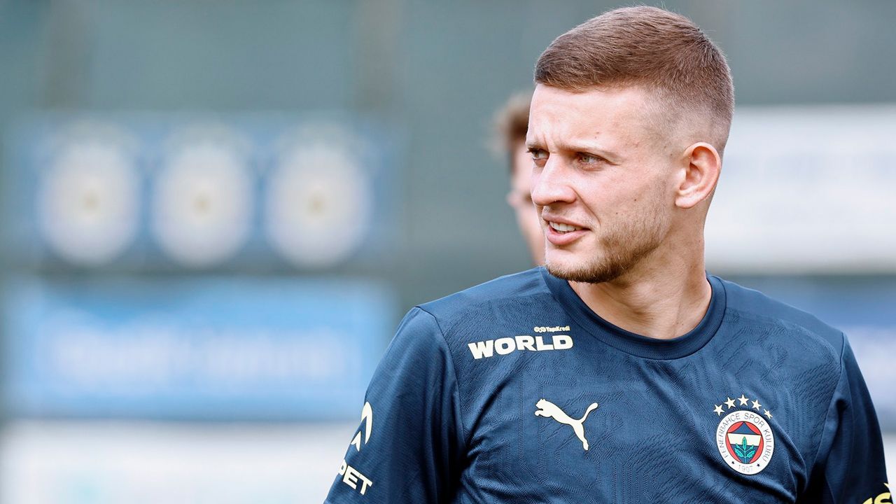 Fenerbahçe'nin Adana Demirspor maçı ilk 11'i belli oldu! Jose Mourinho'dan İrfan Can Kahveci sürprizi: Sezonu bu kadroyla açıyorlar 11