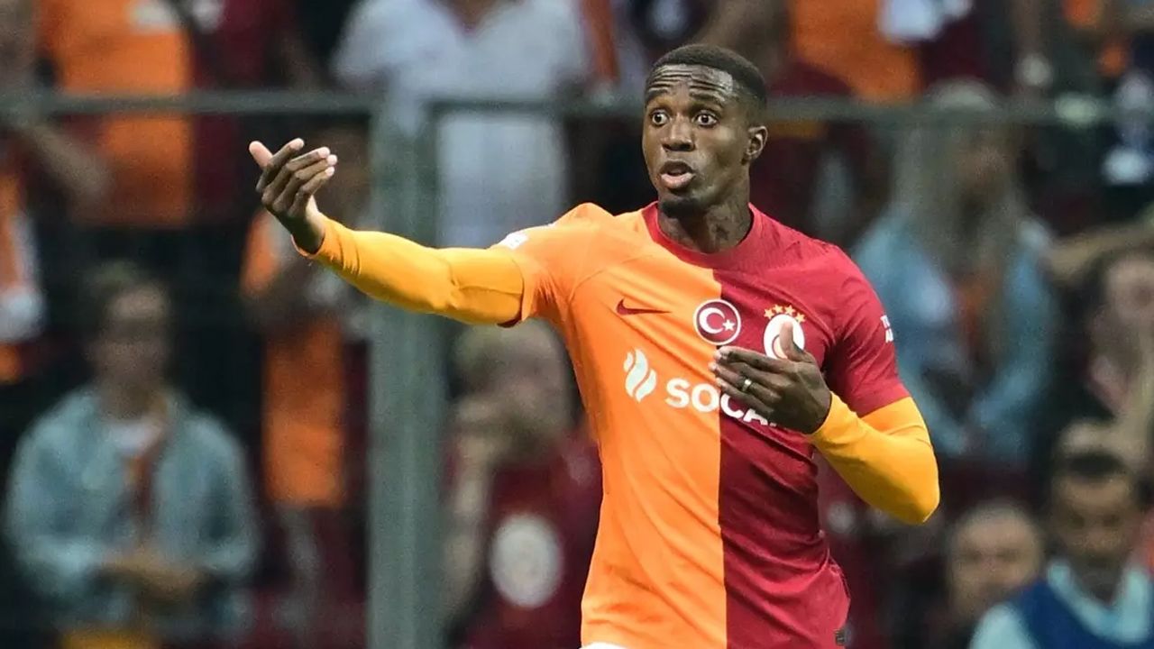 Galatasaray'da Wilfried Zaha dönemi sona erdi! İngiliz ekibi 9 milyon euroluk ücret ödeyecek: Süper Kupa sonrası kararını vermişti 5