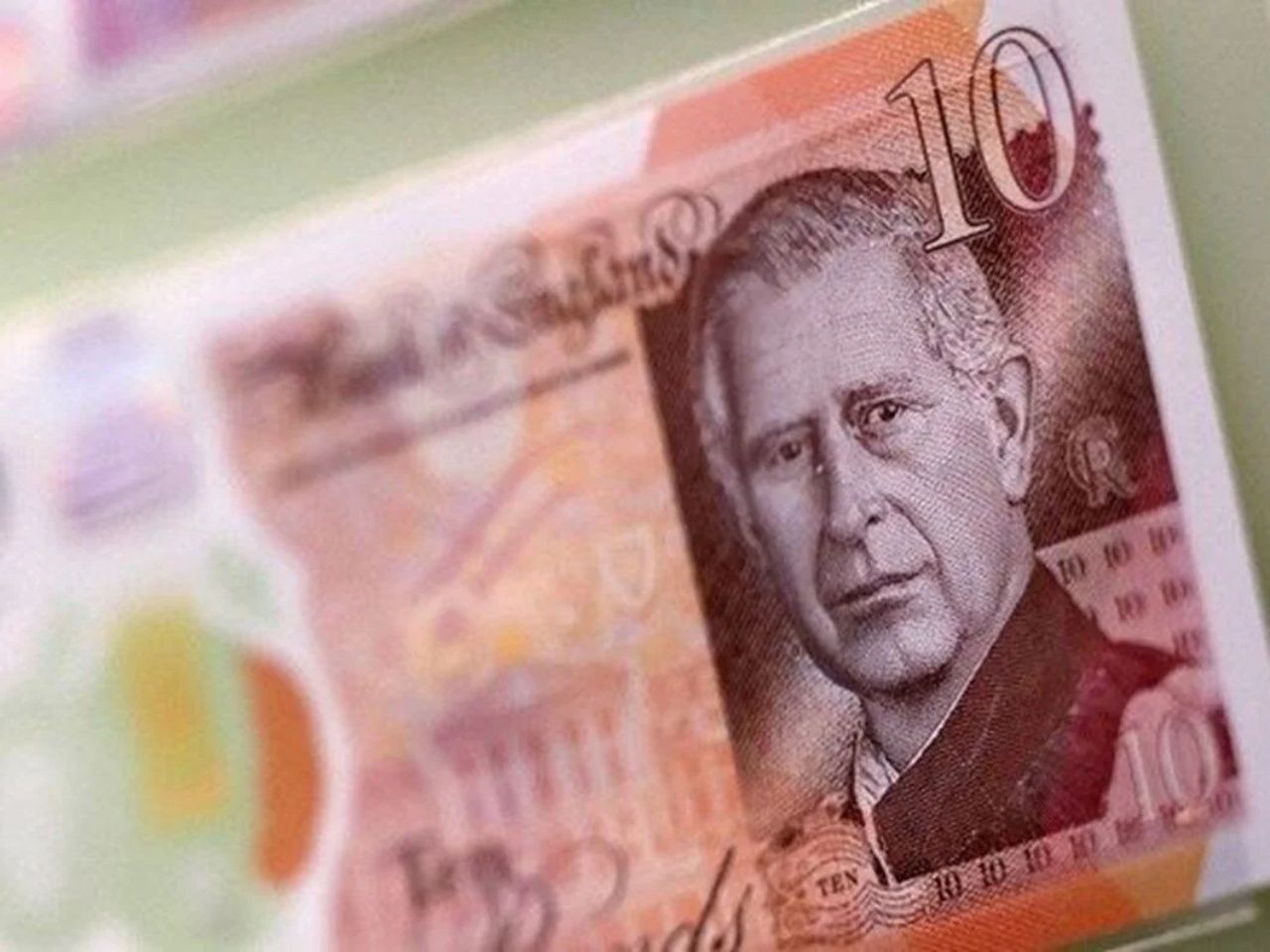Kral Charles'ın banknotları açık artırmada rekor fiyata satıldı 1