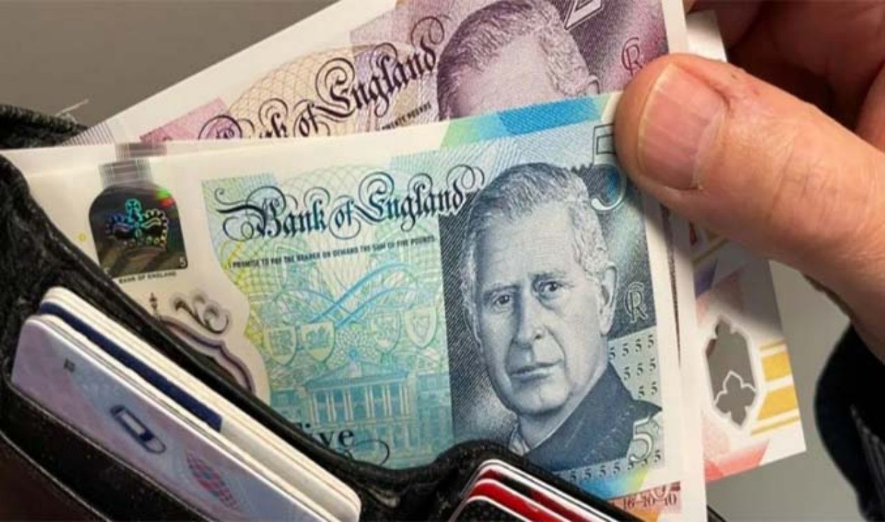 Kral Charles'ın banknotları açık artırmada rekor fiyata satıldı 2