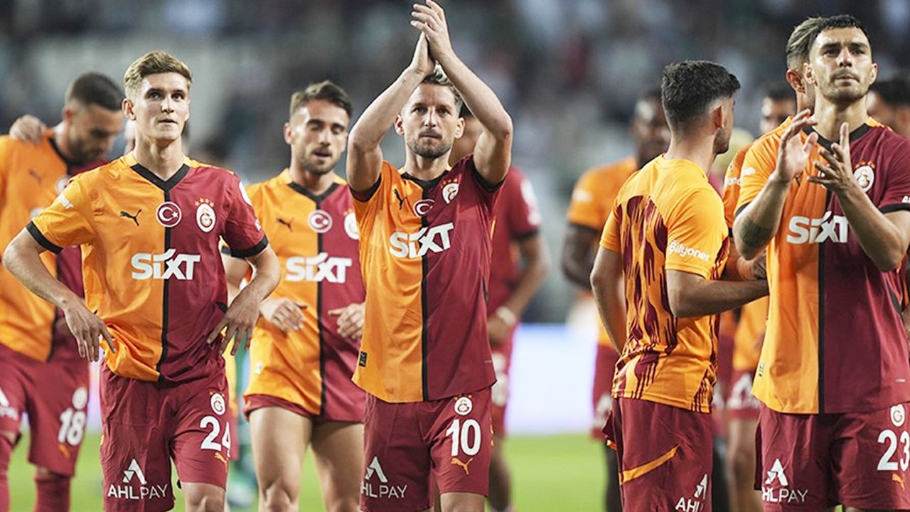Ahmet Çakar: “Kerem Demirbay’ın hareketi tartışmasız kırmızı kart! Galatasaray mücadeleyi 10 kişi tamamlamalıydı! Cepheden rakibin diz kapağına vuruyor…” 1