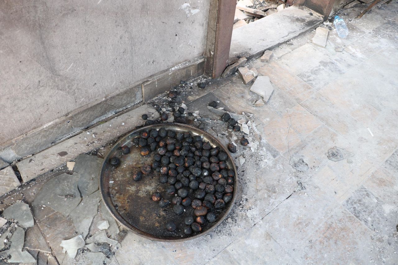 İzmir'de acı tablo gün ağarınca ortaya çıktı! Evler harabeye döndü! 11