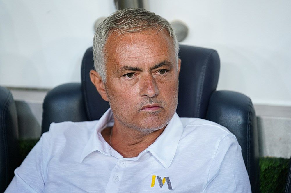 Jose Mourinho 8 futbolcunun üzeri çizdi: Fenerbahçe'de 17 milyon euroluk operasyon! 1