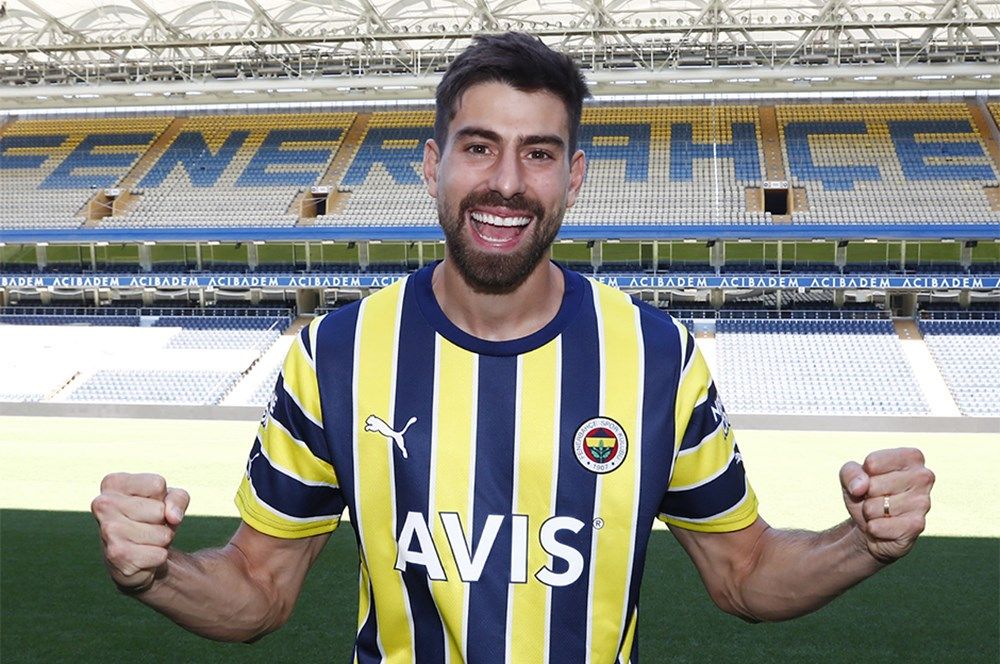 Jose Mourinho 8 futbolcunun üzeri çizdi: Fenerbahçe'de 17 milyon euroluk operasyon! 6