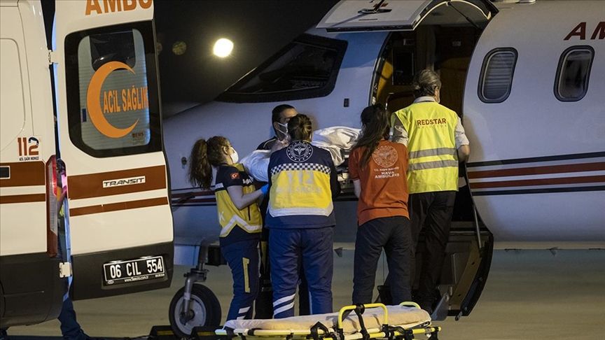 Hiçbir vatandaşını zorda bırakmadı... Türkiye'nin hafızalara kazınan ambulans uçak operasyonları! 11