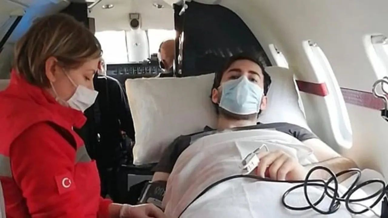 Hiçbir vatandaşını zorda bırakmadı... Türkiye'nin hafızalara kazınan ambulans uçak operasyonları! 5