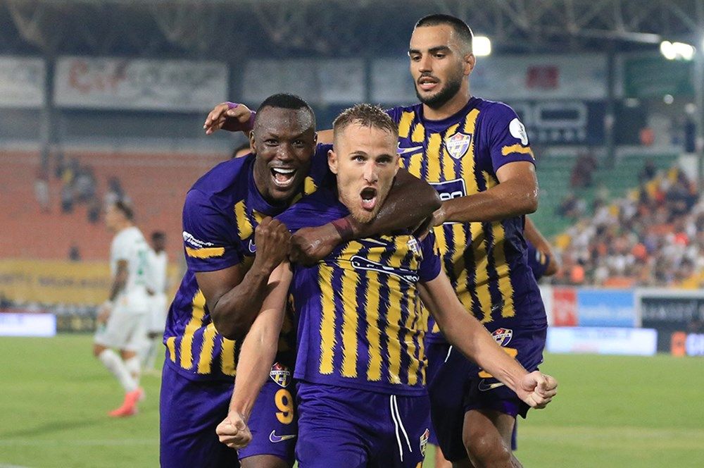 Süper Lig'de sezonun şampiyonu Fenerbahçe! Yeni sezonun şampiyonluk oranları açıklandı: Jose Mourinho etkisi gücünü gösterdi 6