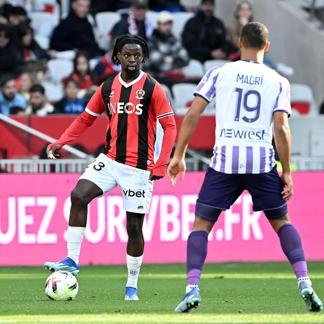 Beşiktaş'a Fransa'dan sürpriz sağ bek! 3