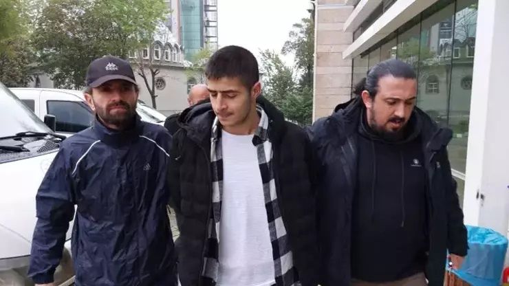 Sosyal medyada başlayan tartışmaların sonu cinayetle bitti! Kimi bıçaklandı, kimi darp edildi, kimi silahla vuruldu 7