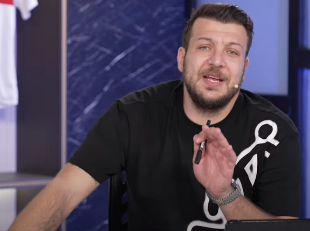 Batuhan Karadeniz'den canlı yayında şok sözler: “Okan Buruk ve yardımcıları titreyin ve kendinize gelin! Michy Batshuayi olmasa Galatasaray’un tur şansı hayal olmuştu” 2