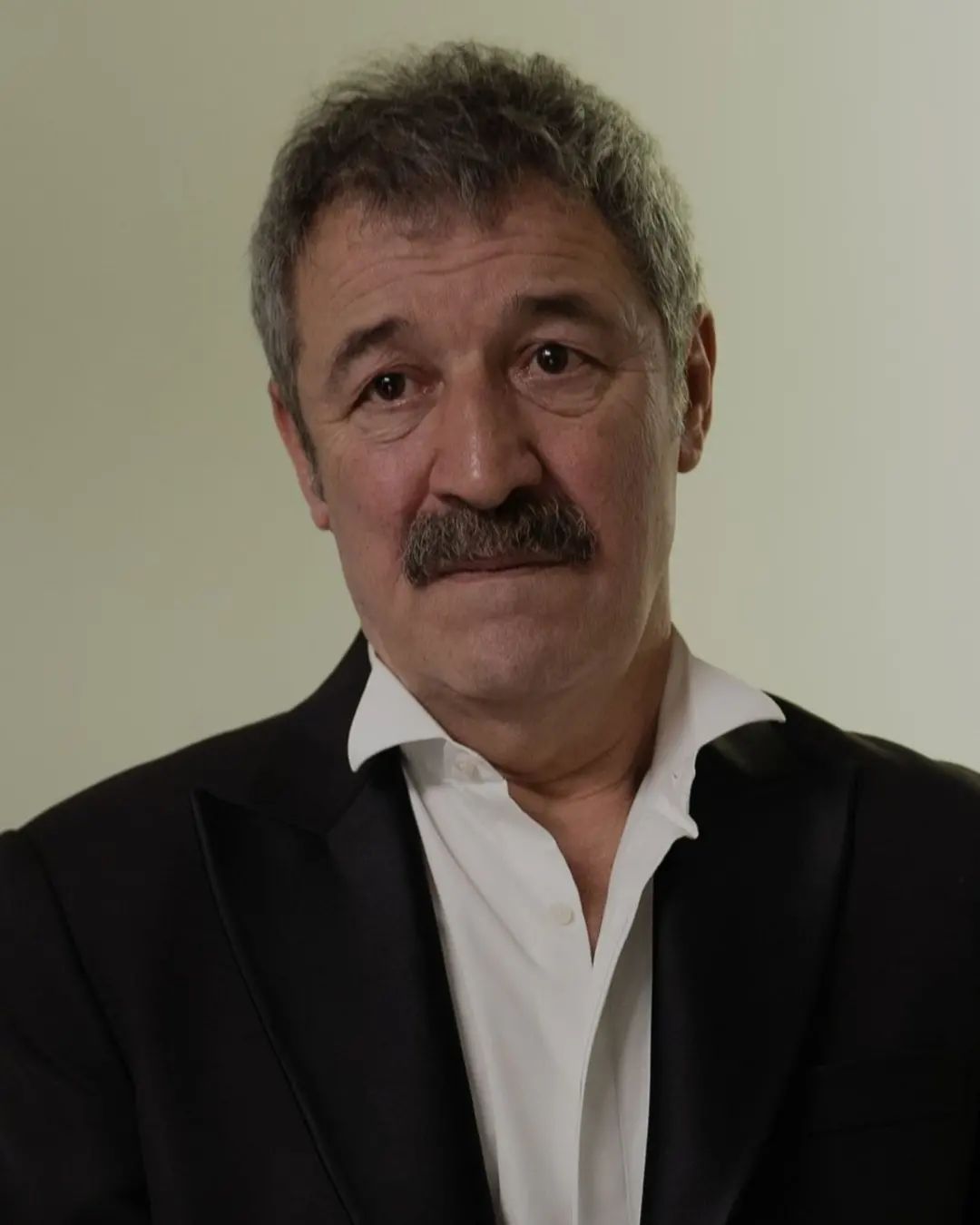 Bahar dizisine taze kan! 3 başarılı oyuncu kadroda 5