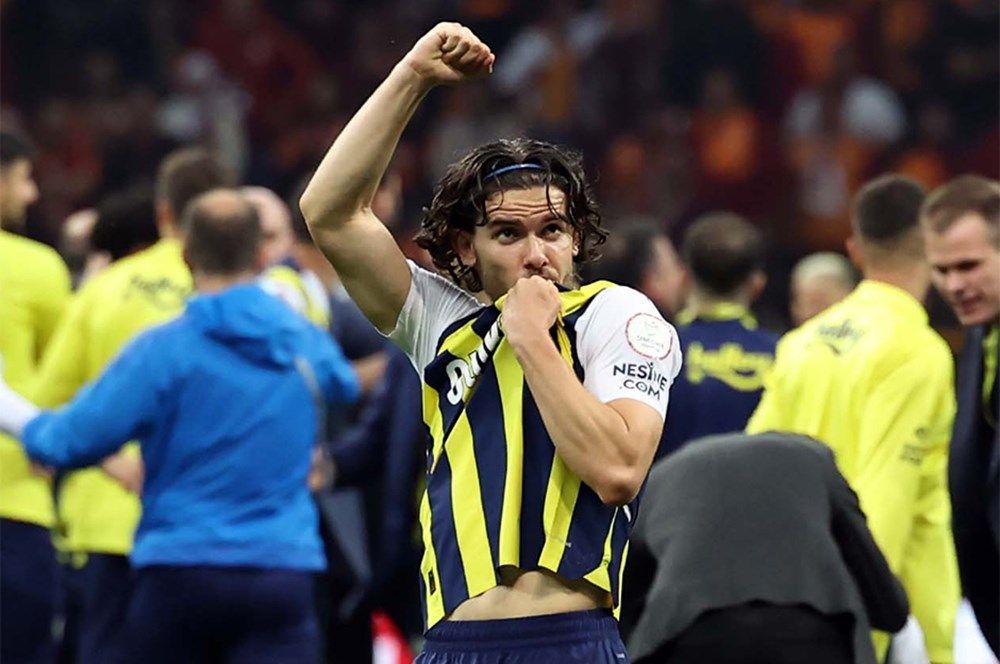 Ferdi Kadıoğlu hem Fenerbahçe tarihine hem de Türk futbol tarihine geçti! Değerini tam 20 katına çıkarttı 8
