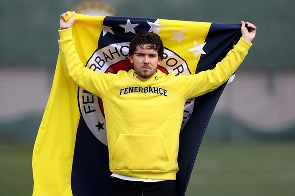 Ferdi Kadıoğlu hem Fenerbahçe tarihine hem de Türk futbol tarihine geçti! Değerini tam 20 katına çıkarttı 6