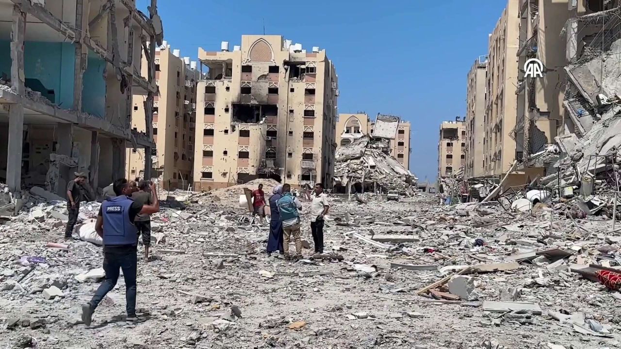 İsrail ordusunun Han Yunus'un kuzeyinden çekilmesi sonrası yıkımın boyutu ortaya çıktı 9