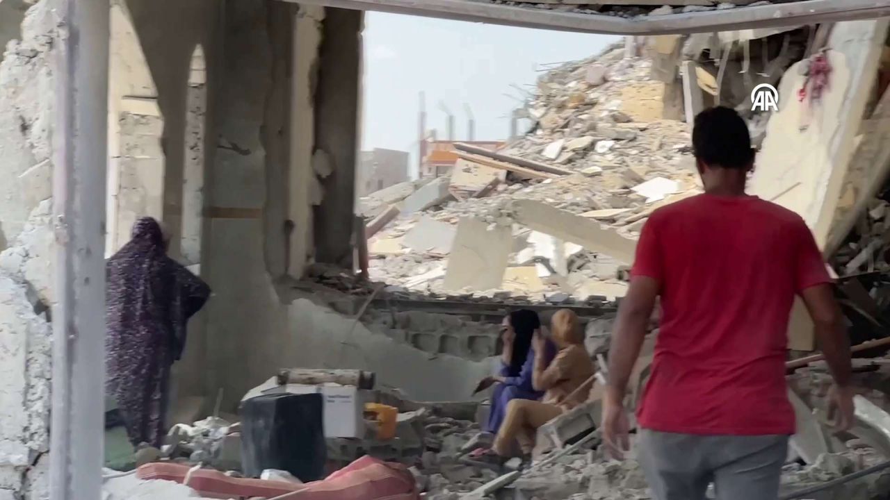 İsrail ordusunun Han Yunus'un kuzeyinden çekilmesi sonrası yıkımın boyutu ortaya çıktı 23