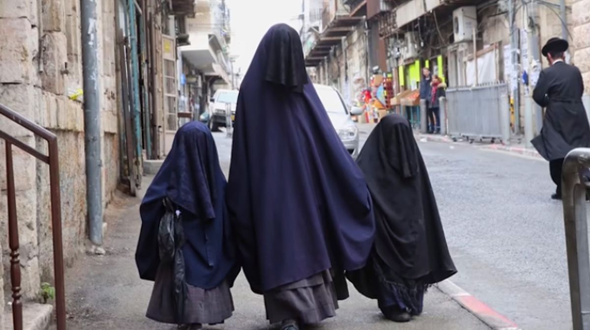 Askere alınmaya yönelik protestolarla gündeme gelmişlerdi! İşte dünyanın en dindar topluluğu Harediler hakkında bilinmeyenler! 13
