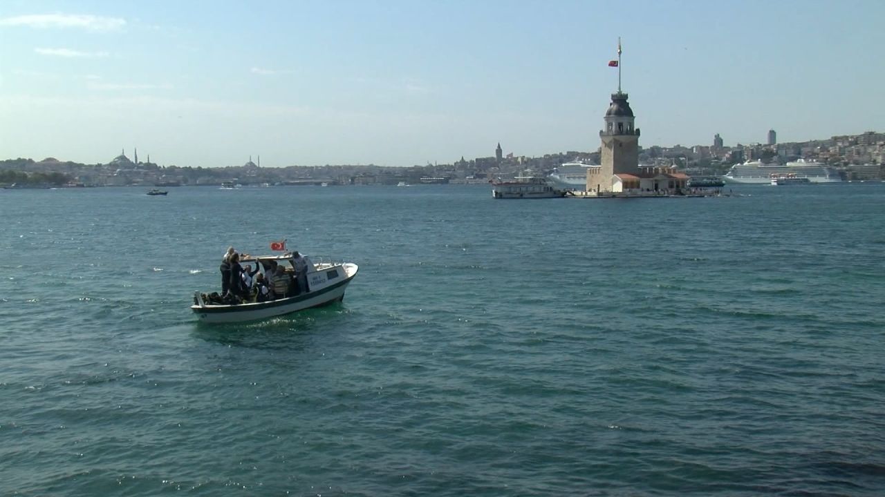 İstanbul'da deniz temizliği! Çöplerin arasından tarihi eser çıktı! 1