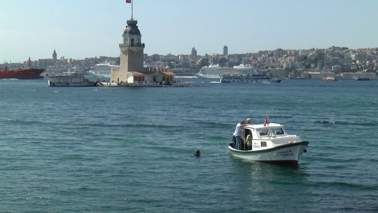 İstanbul'da deniz temizliği! Çöplerin arasından tarihi eser çıktı! 2