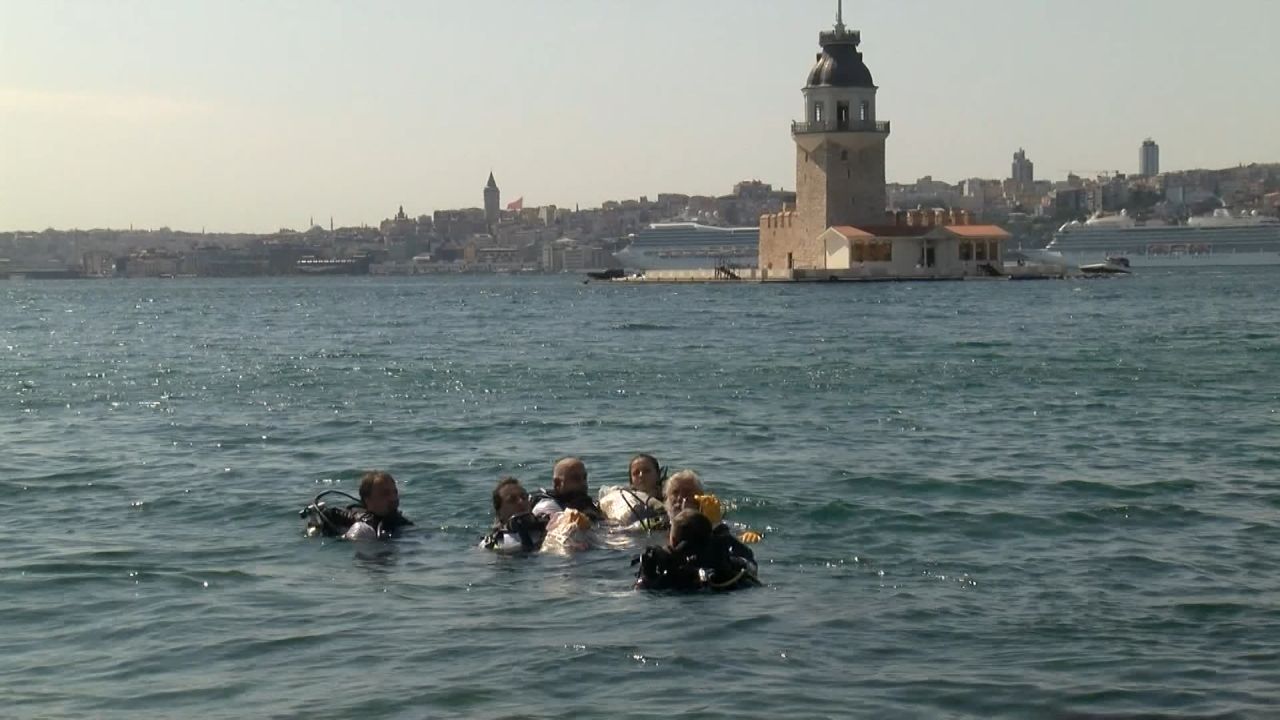 İstanbul'da deniz temizliği! Çöplerin arasından tarihi eser çıktı! 4