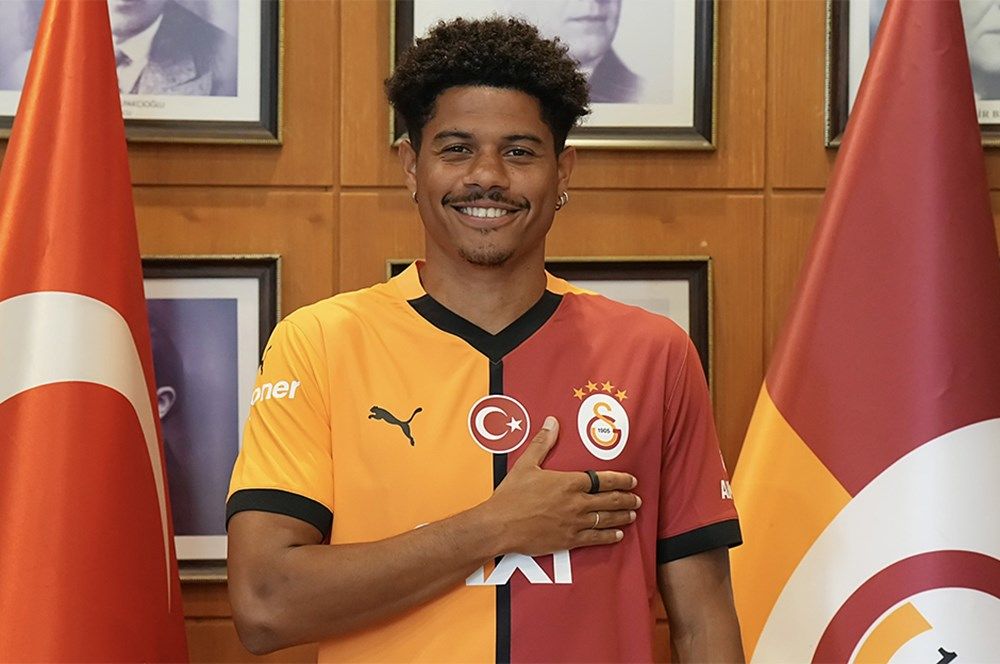 Fenerbahçe'den transfere tam 304 milyon euro! Türk futbol tarihine geçtiler: Galatasaray'a 28 milyon euro fark attılar 10