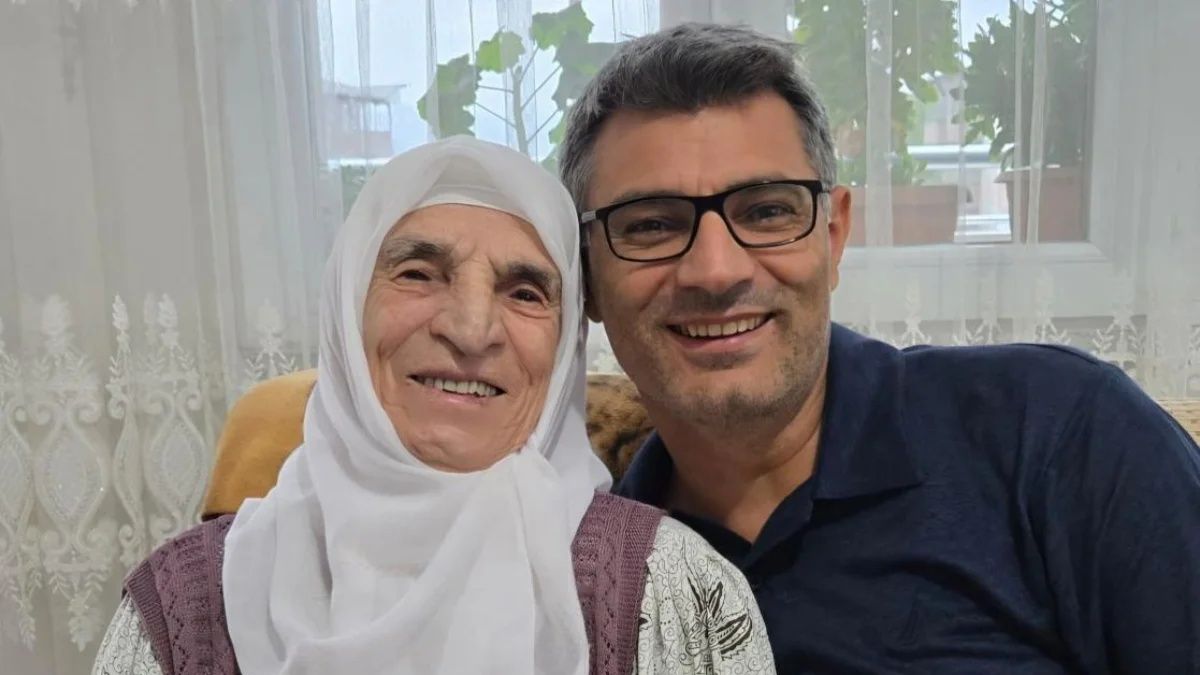Yusuf Dikeç, annesiyle ilgili çirkin yorumlara Atatürk'ü hatırlatarak tepki gösterdi! "Annesini sevmeyen ülkesini de sevemez" 1