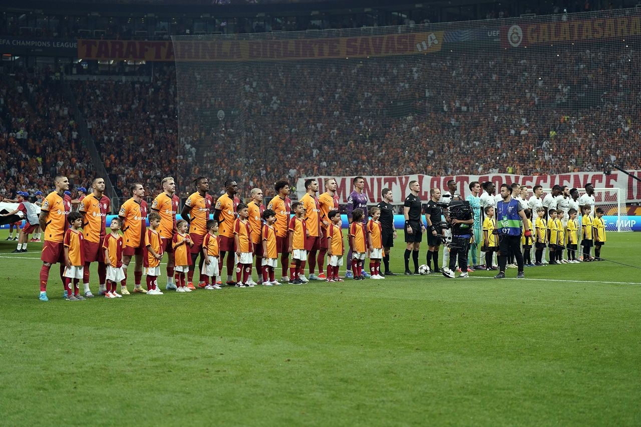 Young Boys maçından sonra Okan Buruk’a tepkiler çığ gibi büyüdü! İstifa çağrısı olay oldu 6