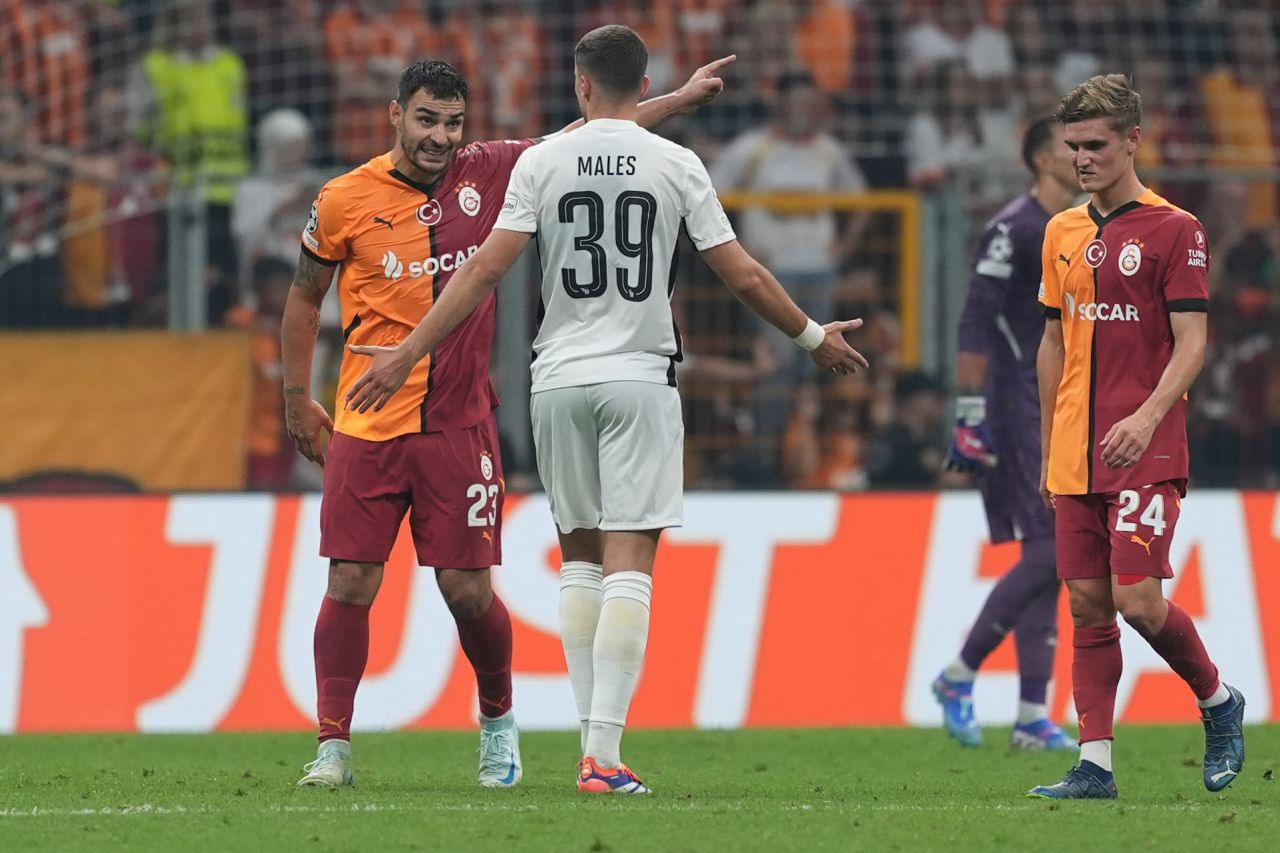 Young Boys maçından sonra Okan Buruk’a tepkiler çığ gibi büyüdü! İstifa çağrısı olay oldu 11