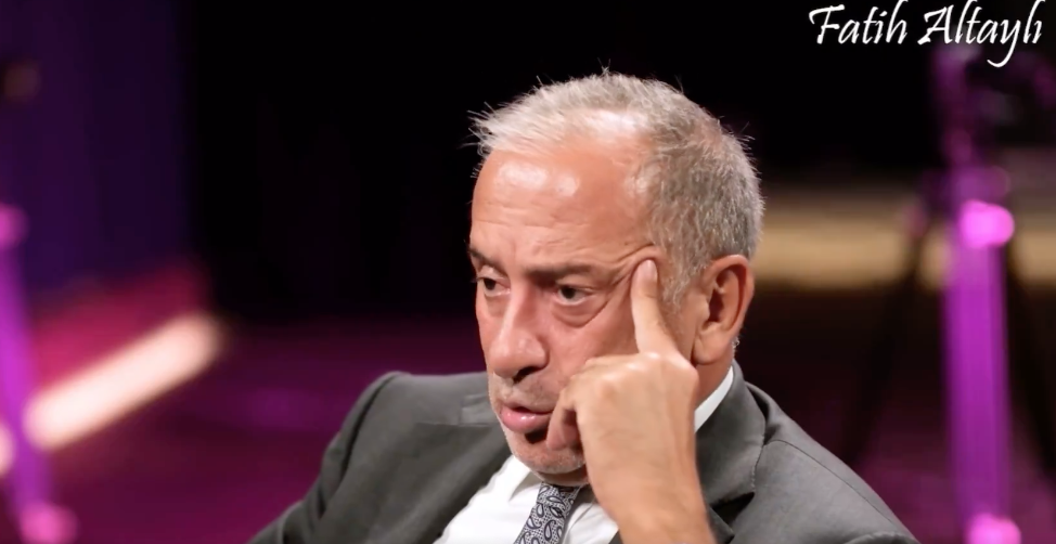 Fatih Altaylı’dan Dursun Özbek’e hodri meydan: “Parasını ben cebimden vereceğim! Gelip araştırsınlar, yönetimden kim hırsız kim değil ortaya çıksın!” 3