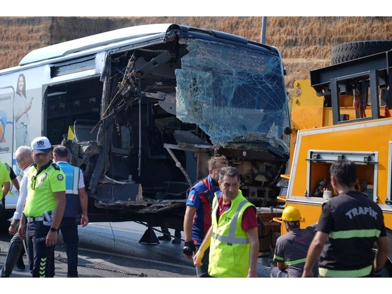 Küçükçekmece'deki metrobüs kazasıyla ilgili yeni gelişme! 5 kişi için tutuklama talebi 10