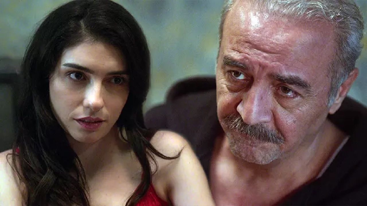 İnci Taneleri dizisine Semiramis rolü ile geliyor! Bestemsu Özdemir yeni rolü için imaj değiştirdi... 5