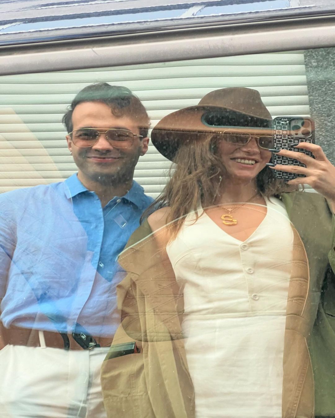 Serenay Sarıkaya ve Mert Demir çiftinden ilk fotoğraf geldi! 7