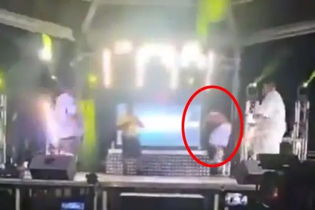Konser sırasında fenalaşıp yere düştü! Ünlü rapçi Fatman Scoop hayatını kaybetti 3