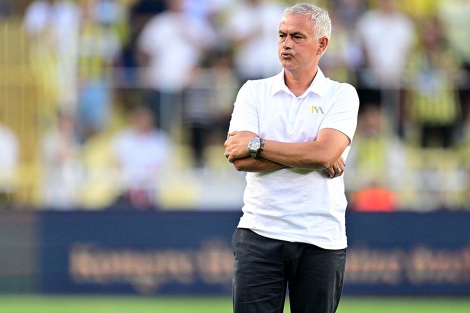 Jose Mourinho'dan, Sofyan Amrabat sonrası bir transfer talebi daha: Yönetim temaslara başladı! 1