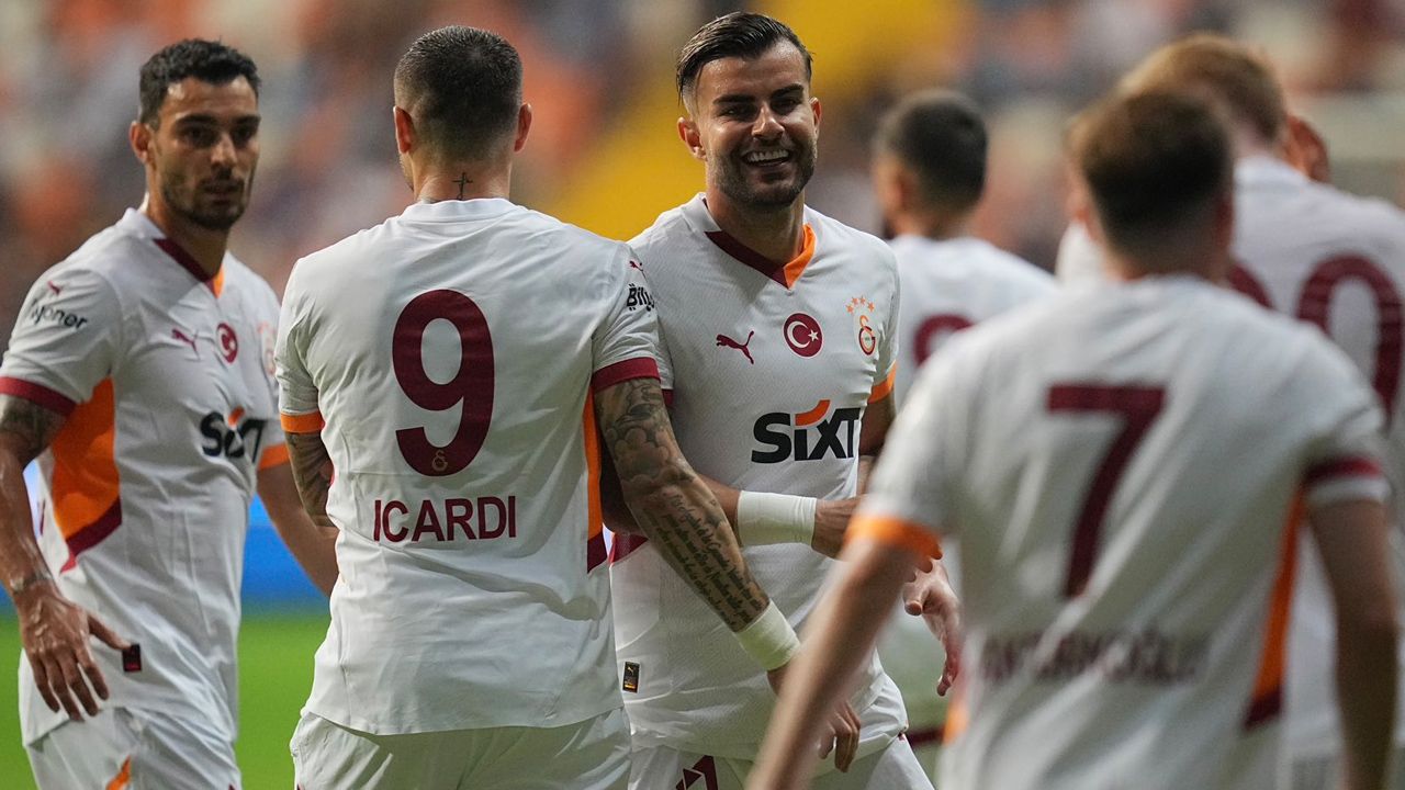 Galatasaray'da tüm sistem değişiyor! Okan Buruk kesin kararını verdi, üçlü sisteme dönüyor: İşte yeni Cimbom'un sahaya çıkacağı 11 10