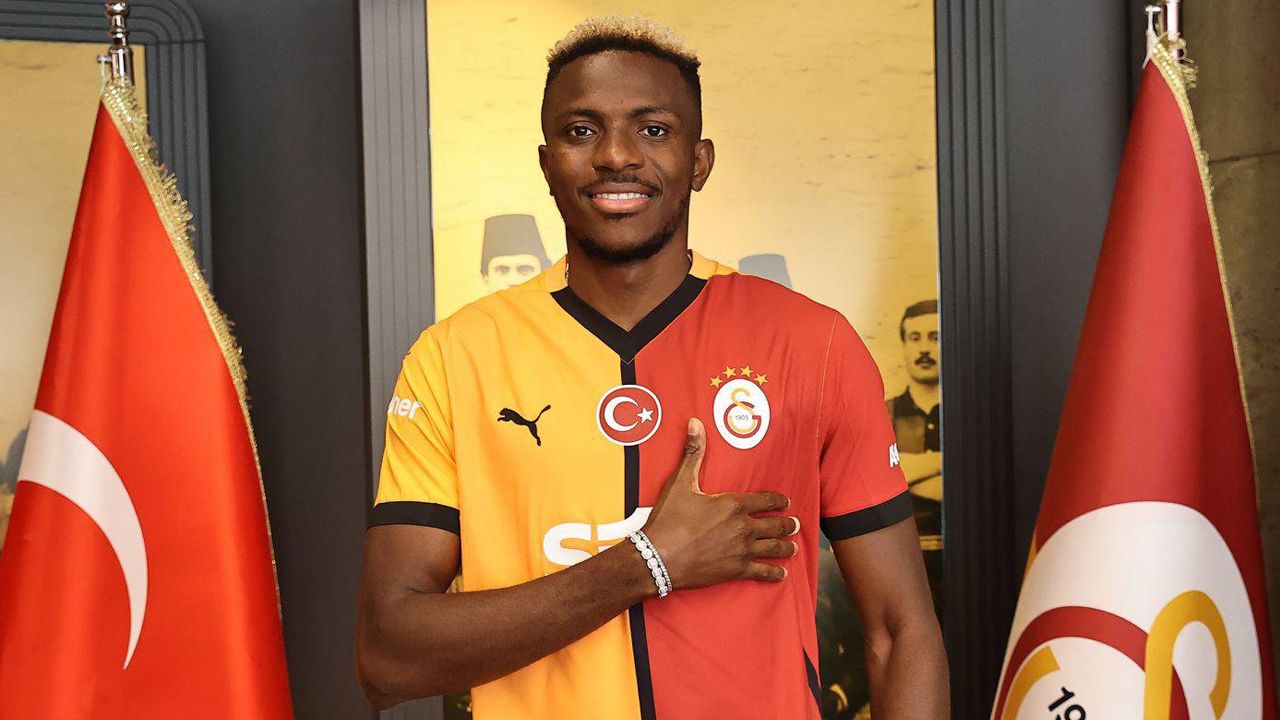 Galatasaray'da tüm sistem değişiyor! Okan Buruk kesin kararını verdi, üçlü sisteme dönüyor: İşte yeni Cimbom'un sahaya çıkacağı 11 4