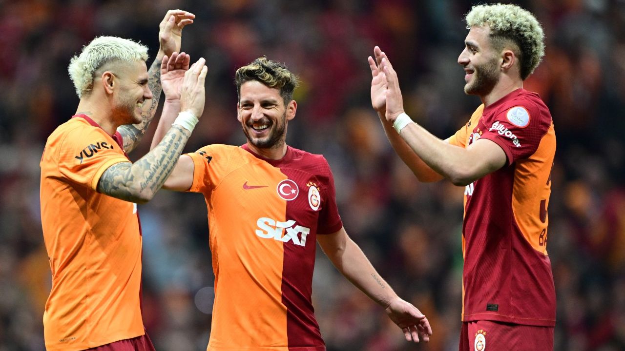 Galatasaray yönetimi dengesiz maaş dağılımı sonrası zam kararı aldı! 7 futbolcunun ücretleri arttırılacak 3