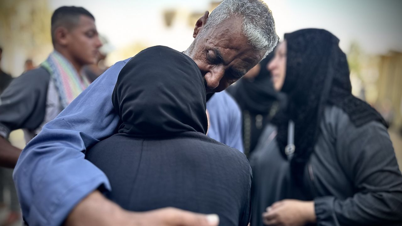 Çadırları füzelerle vuran İsrail, 7 Ekim'den beri Filistin'deki en büyük katliamı gerçekleştirdi 7