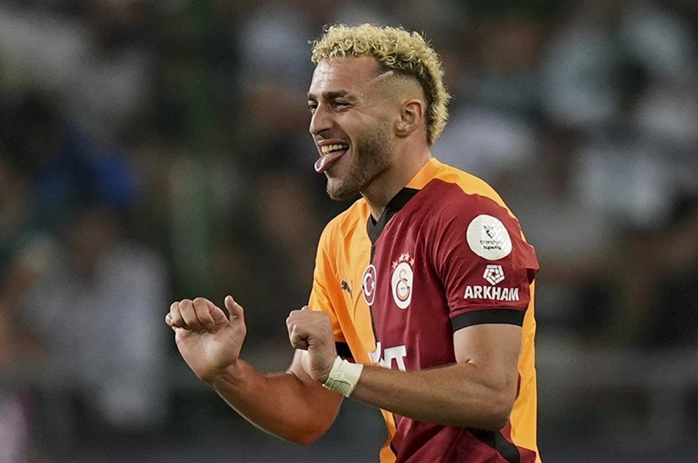Galatasaray'ın yıldız oyuncusuna Premier Lig ekibinden 25 milyon euroluk transfer teklifi! Yönetim kararını verdi, menajeri resmen açıkladı 2