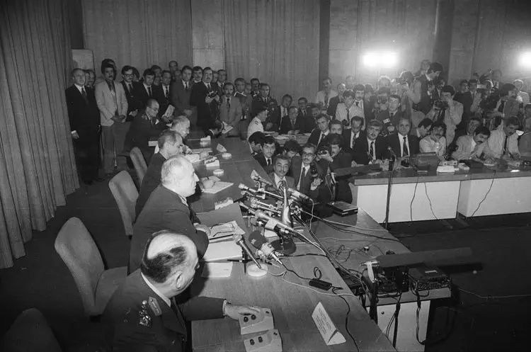 Türkiye Cumhuriyeti'nin kara lekesi! 12 Eylül darbesinin üzerinden 44 yıl geçti... 2